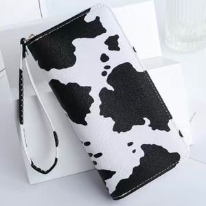 Beautiful cow print hand wallet